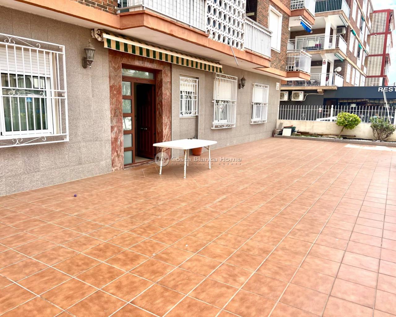 Apartment - Resale - Torrevieja - Playa de los Naufragos