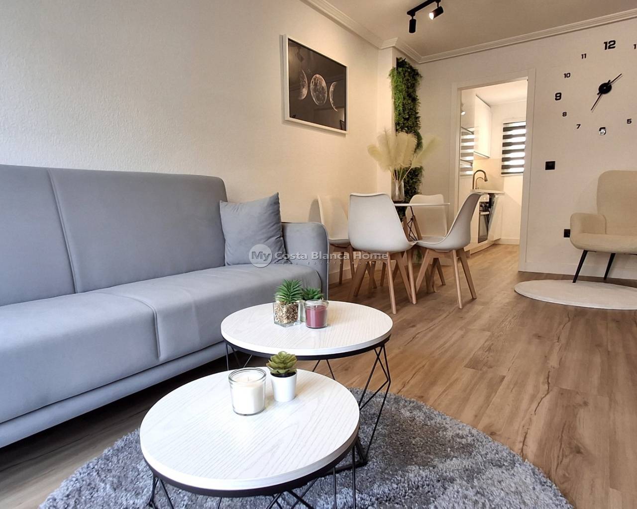 Apartment - Resale - Torrevieja - Torrevieja - Centre