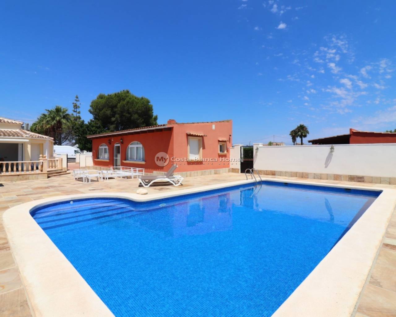Detached Villa - Resale - Almoradi - Heredades - Village