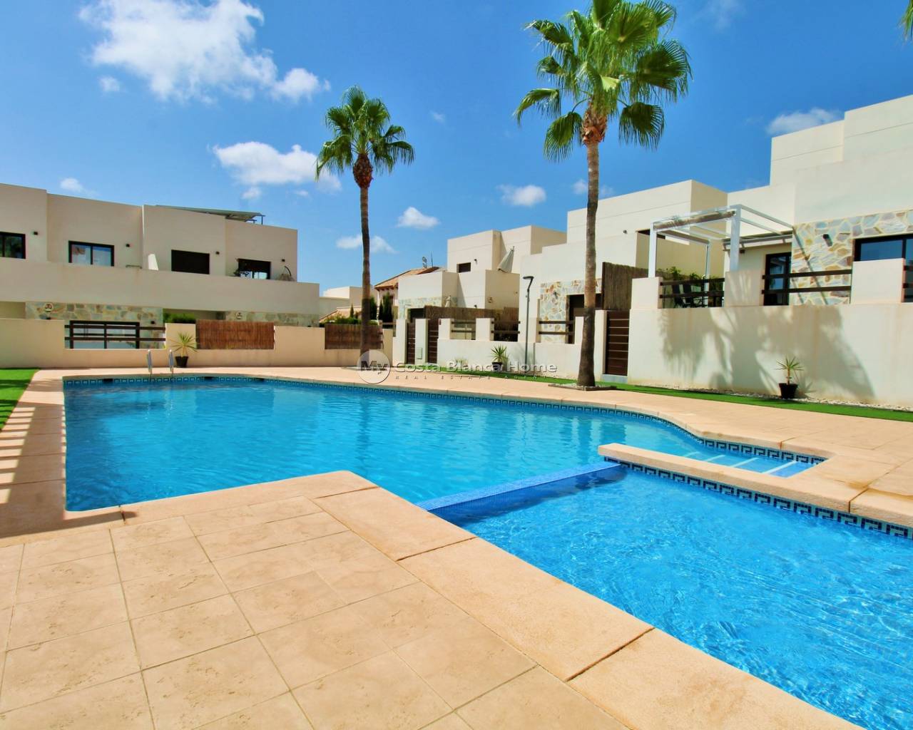 Detached Villa - Resale - Villamartin - PAU 8