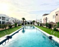 Resale - Apartment - Torrevieja - Aguas Nuevas