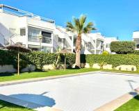 Resale - Apartment - Torrevieja - Aguas Nuevas