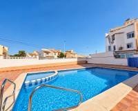 Resale - Apartment - Torrevieja - Aguas Nuevas