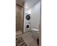 Resale - Apartment - Torrevieja - Playa Acequion