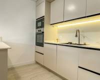 Resale - Apartment - Torrevieja - Playa Acequion