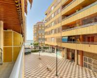 Resale - Apartment - Torrevieja - Playa Acequion
