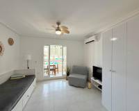 Resale - Apartment - Torrevieja - Torre La Mata