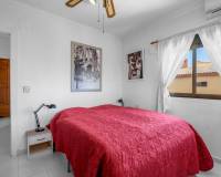 Resale - Apartment - Torrevieja - Torrevieja - Aguas Nuevas