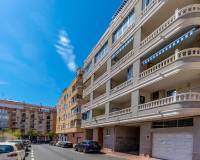 Resale - Apartment - Torrevieja - Torrevieja - Centre