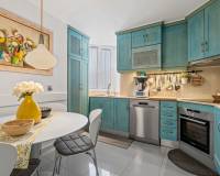 Resale - Apartment - Torrevieja - Torrevieja - Centre