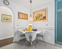 Resale - Apartment - Torrevieja - Torrevieja - Centre