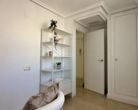Resale - Apartment - Torrevieja - Torrevieja - Centre