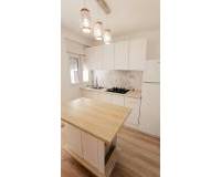Resale - Apartment - Torrevieja - Torrevieja - Centre