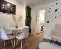 Resale - Apartment - Torrevieja - Torrevieja - Centre