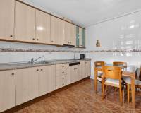 Resale - Apartment - Torrevieja - Torrevieja - Centre