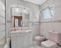 Resale - Apartment - Torrevieja - Torrevieja - Centre