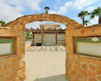 Resale - Commercial Property - Villamartin