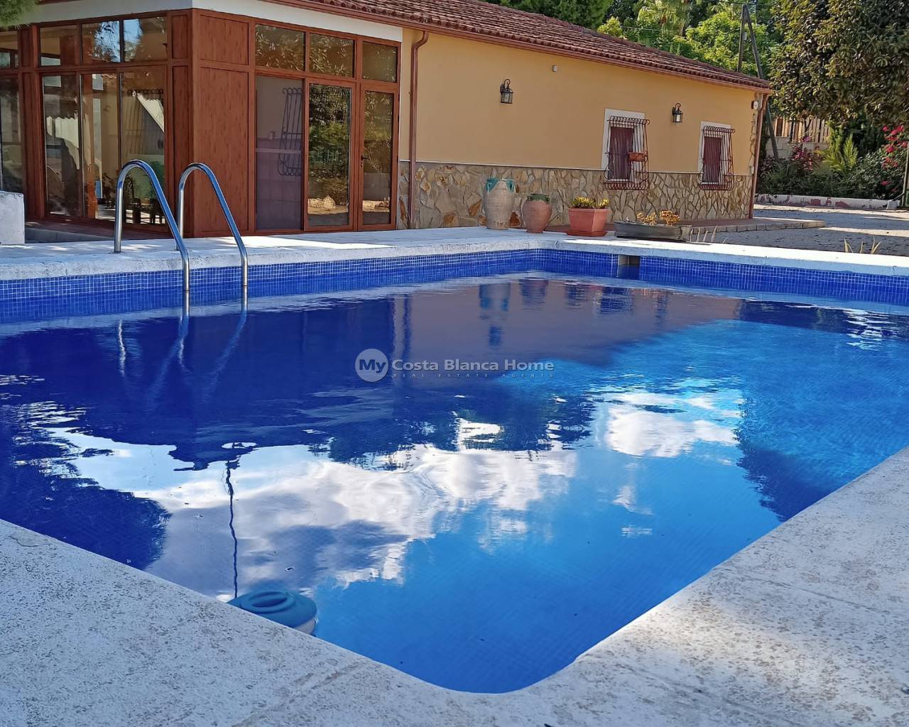 Resale - Country House - Albatera