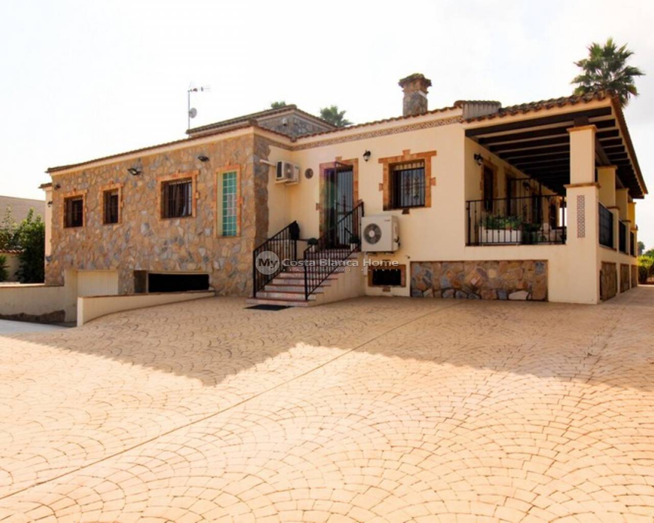 Resale - Detached Villa - Bigastro
