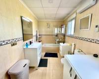 Resale - Detached Villa - Catral
