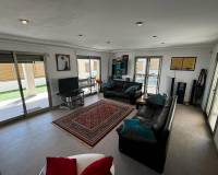 Resale - Detached Villa - Cox - Cox - Country