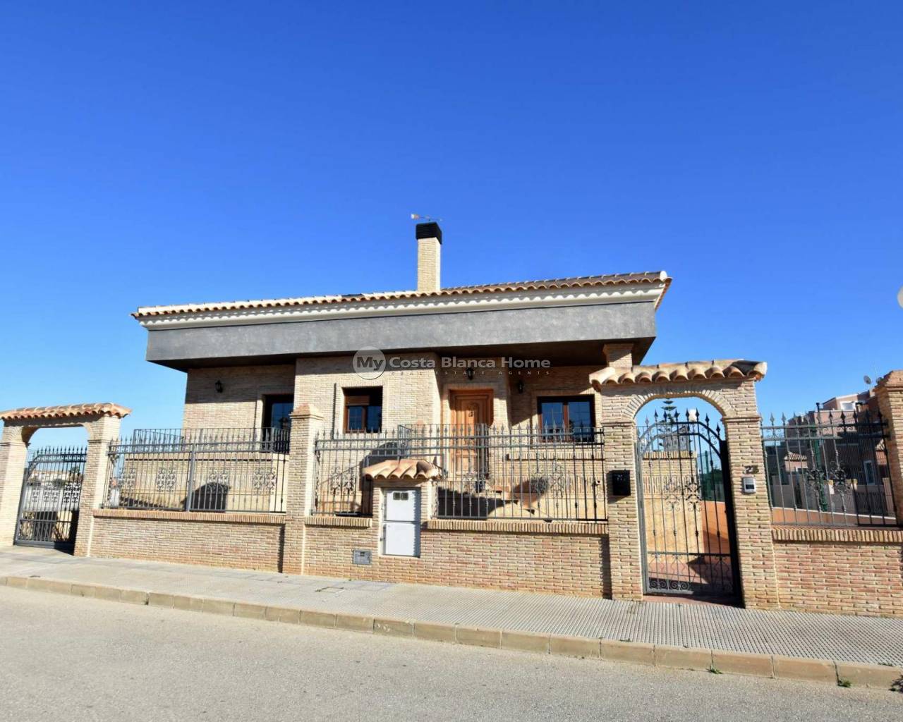 Resale - Detached Villa - Los Montesinos - La Herrada