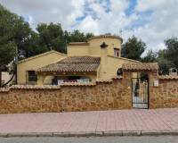 Resale - Detached Villa - Orihuela Costa - Villamartin
