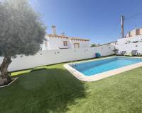 Resale - Detached Villa - Orihuela Costa - Villamartin
