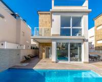 Resale - Detached Villa - Torrevieja - Torretas