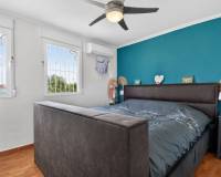 Resale - Finca - Albatera