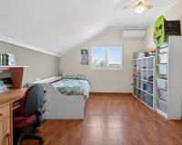 Resale - Finca - Albatera