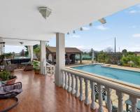 Resale - Finca - Albatera