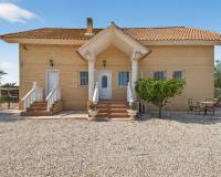 Resale - Finca - Albatera