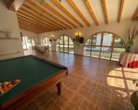 Resale - Finca / Country Property - Elda