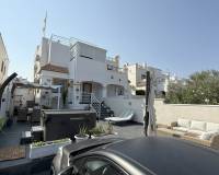 Resale - House - Orihuela Costa - La Zenia