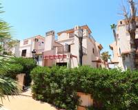 Resale - Semi detached villa - Algorfa - La Finca Golf Resort