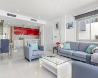 Resale - Semi detached villa - Orihuela Costa - Punta Prima