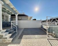 Resale - Semi detached villa - Torrevieja - El Chaparral