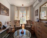 Resale - Town House - El Raso