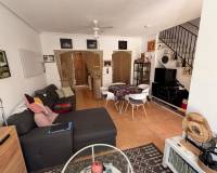 Resale - Town House - El Raso