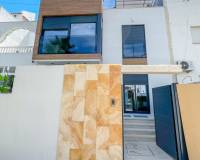Resale - Town House - Torrevieja - Aguas Nuevas