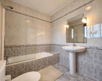 Resale - Town House - Torrevieja - Torrevieja - Centre
