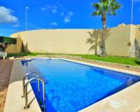 Resale - Town House - Villamartin