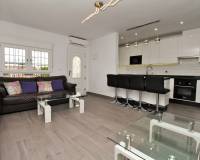 Resale - Town House - Villamartin