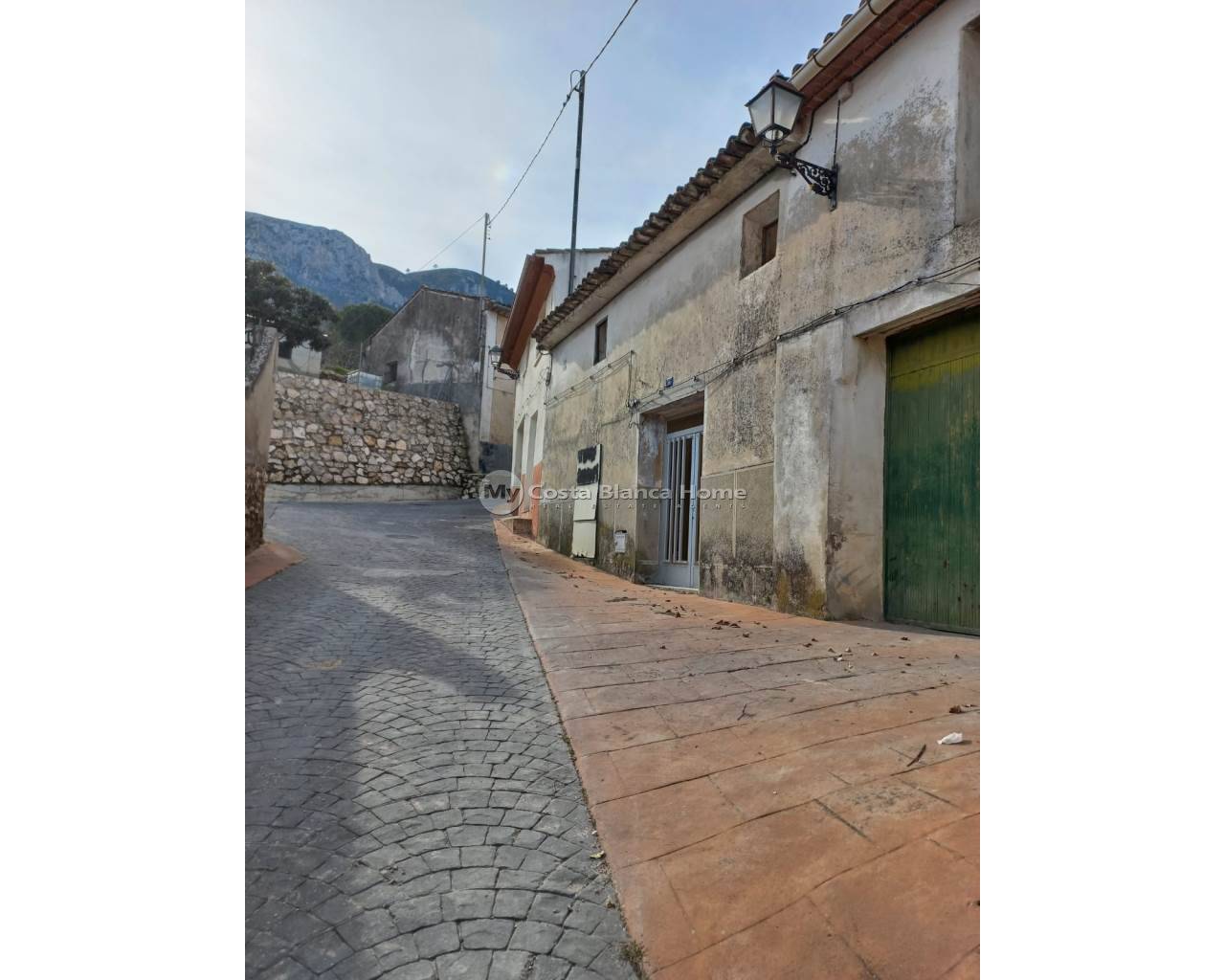 Town House - Resale - Planes - CS17-27913