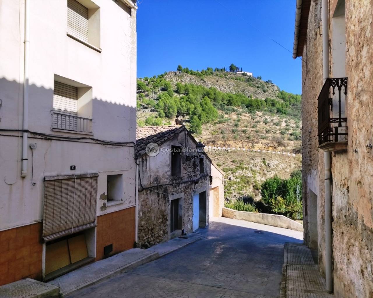 Town House - Resale - Planes - Planes